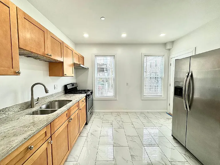 975 Dorchester Ave #3 — Photo 2