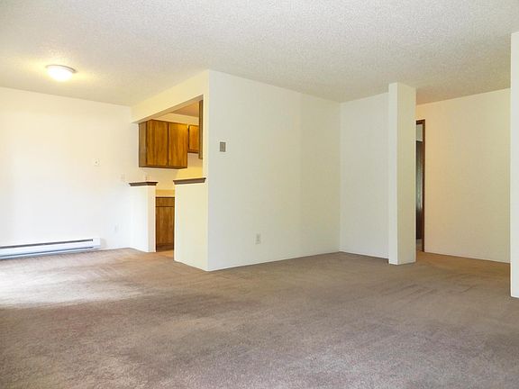 4th image of 12303 118th Avenue Ct E APT B