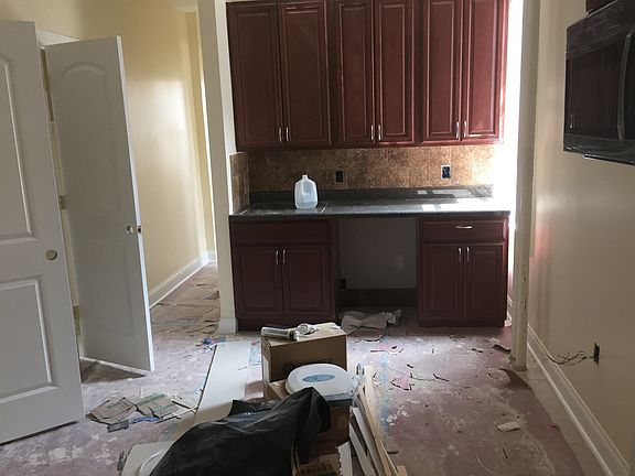 2nd image of 9 Gifford Ave APT 502