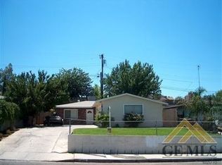 1813 Alameda Ave, Bakersfield, CA 93305