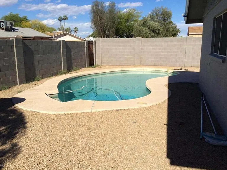 1324 E Verlea Dr — Photo 4