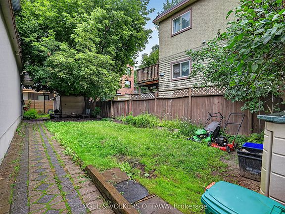 4th image of 253 Frechette St