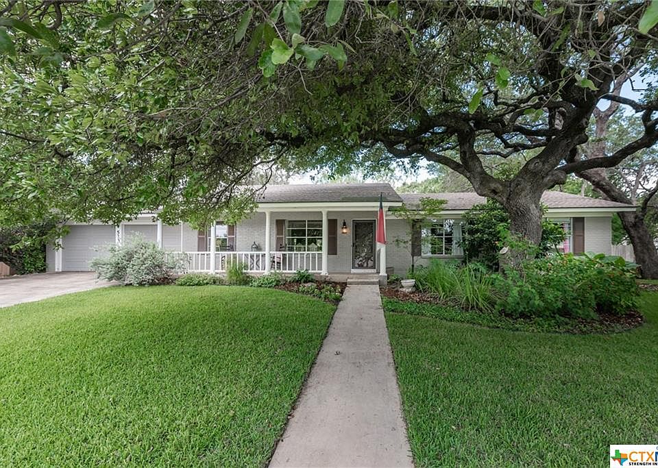 1st image of 513 Oakwood Blvd