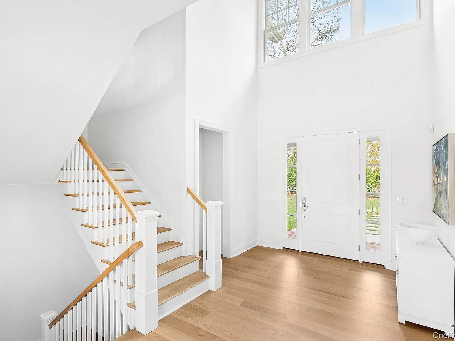 5 bed, 5.5 bath, 5000 sqft, $125,000 — Photo 3