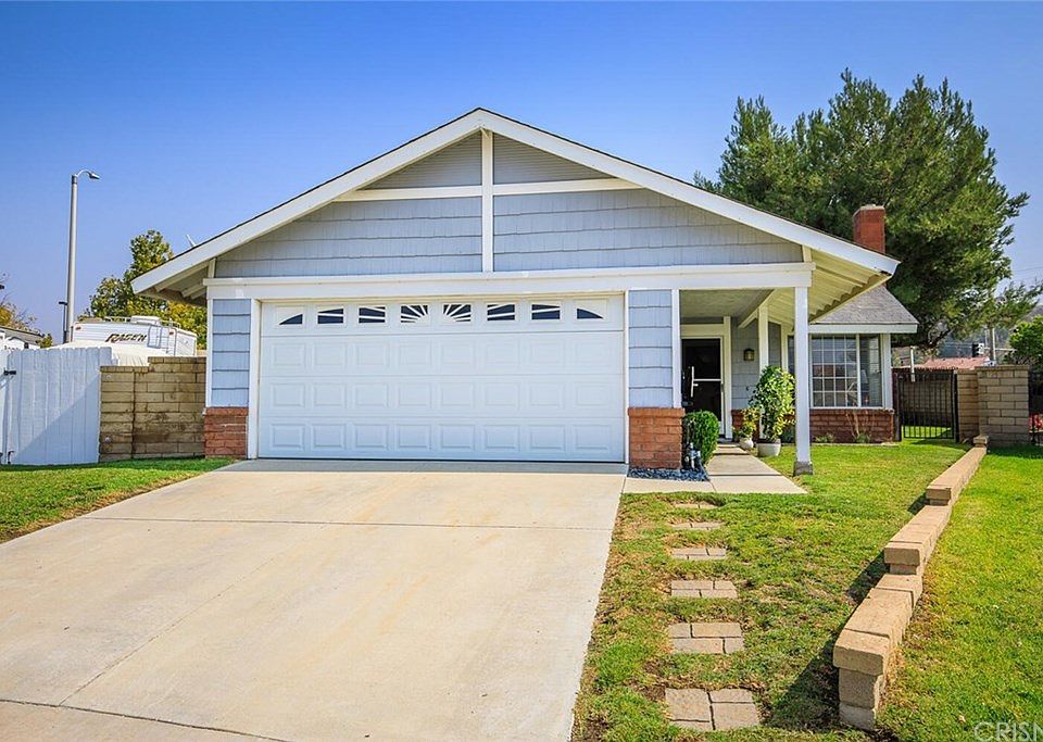 1st image of 27562 Raindance Pl