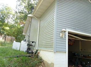 412 Blue Springs Ln, Branson West, MO 65737