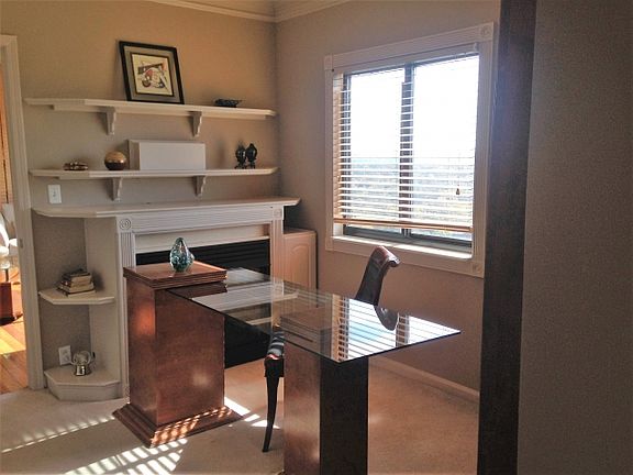 2nd image of 3485 Lakeside Dr NE #P105