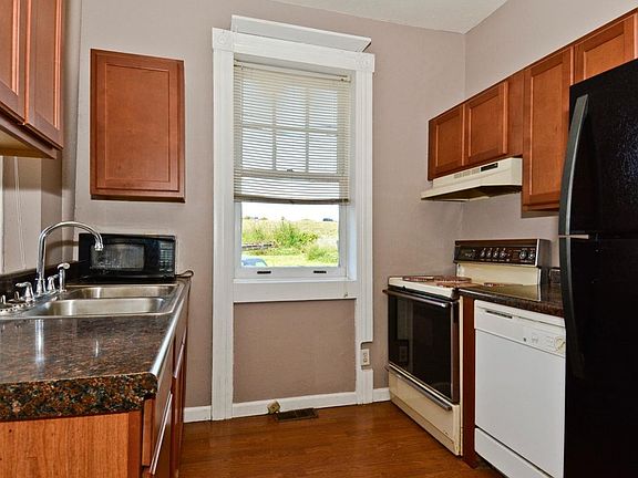 Newer cabinets and countertops