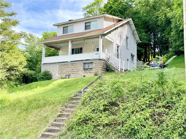 208 S Pennsylvania Ave, Apollo, PA 15613