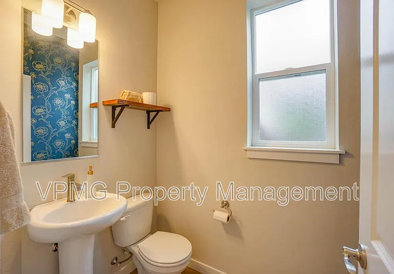 2904 NE 161st Ct — Photo 17