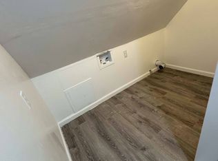 2245 Holbrook St #3, Hamtramck, MI 48212