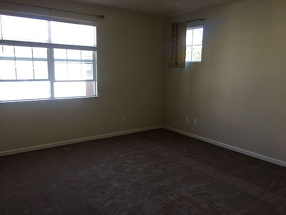 3rd image of 466 Norwood Cir