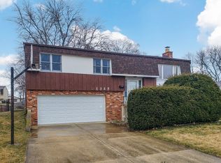 1325 Briarcliffe Blvd, Wheaton, IL