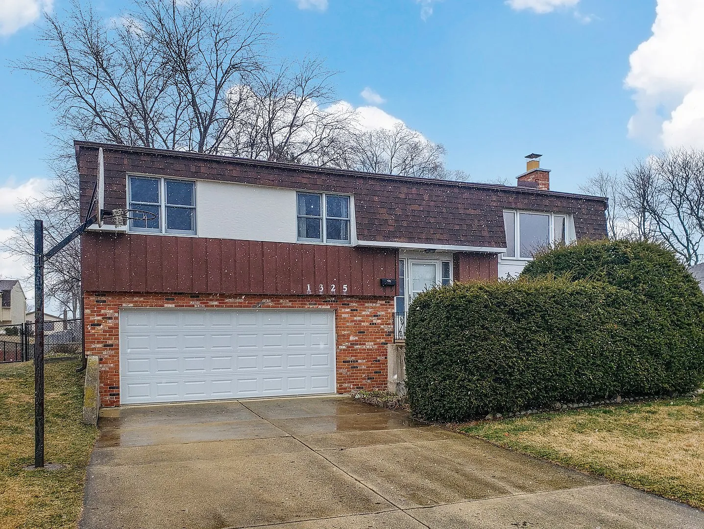 1325 Briarcliffe Blvd photo 1