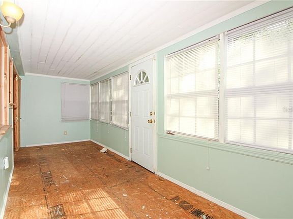 2nd image of 1108 Cypress Ave