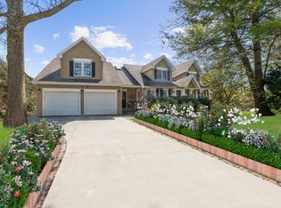 303 Kainer Ave, Barrington, IL 60010