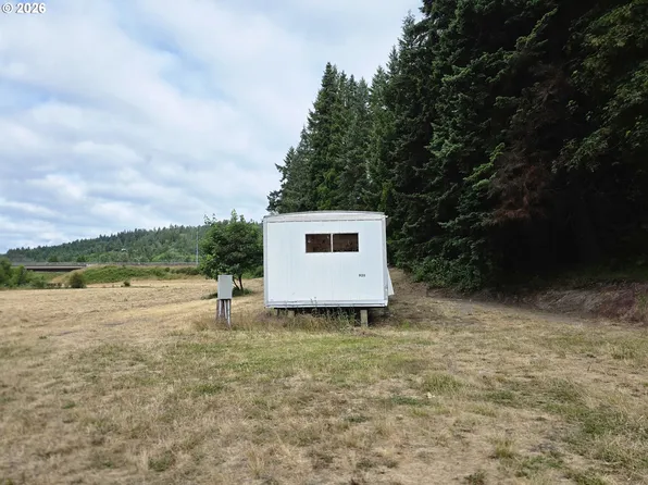 920 Buck Creek Rd, Drain, OR 97435