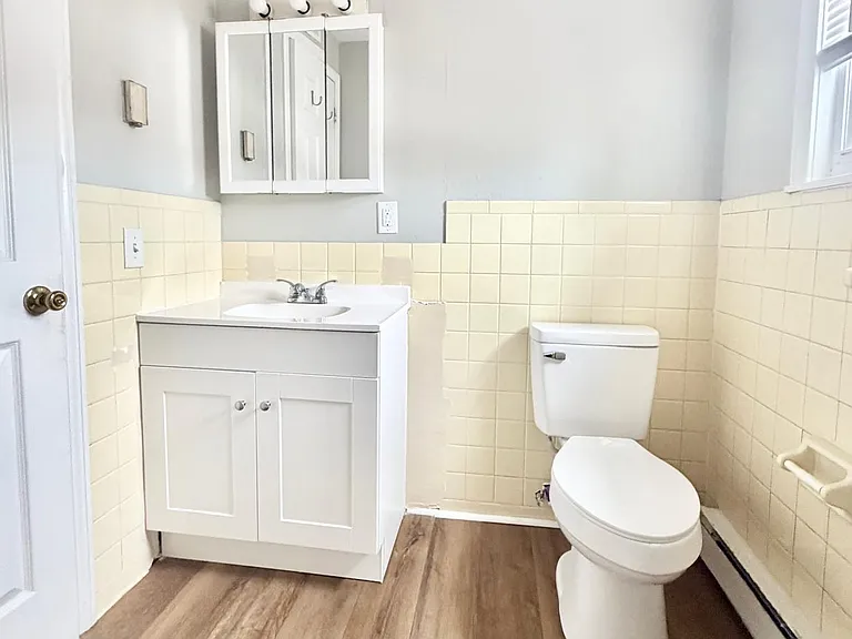 451 Main St #4C — Photo 3