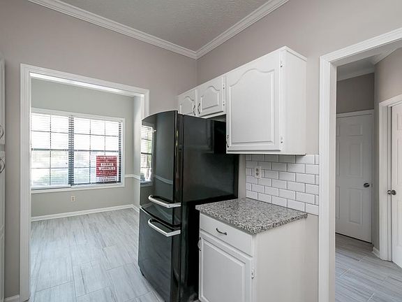 4th image of 662 Granby Hill Pl