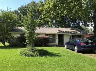 307 Sycamore St, Pineland, TX 75968