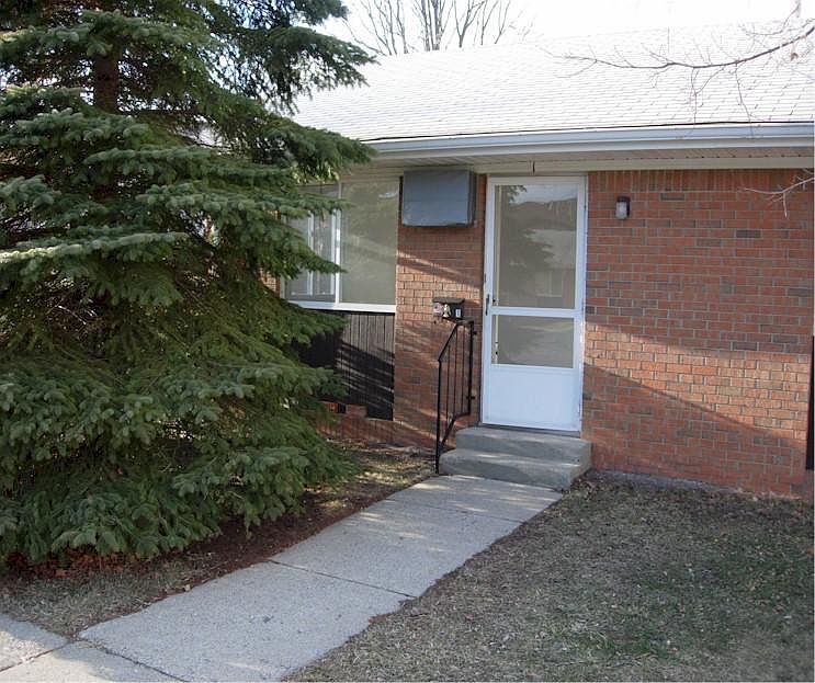 1st image of 657 Middle Ct #15