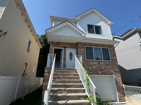 136 Beach St, Staten Island, NY