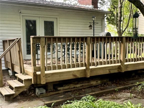 3rd image of 8190 Old Sunridge Dr