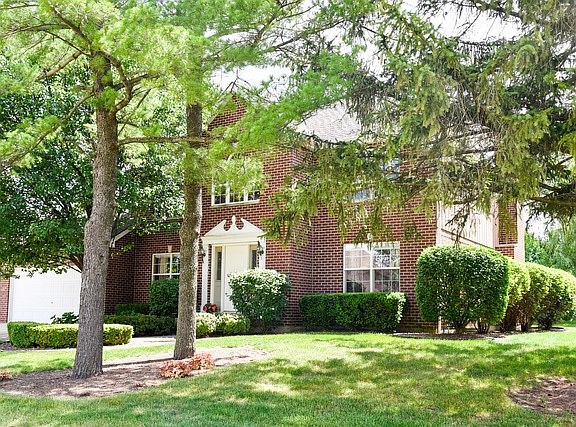 2nd image of 15337 Graceland Dr