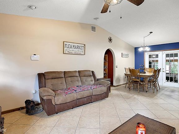 4th image of 40121 Orange Cir