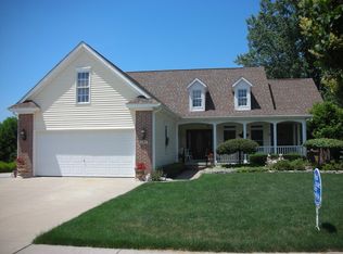 347 Golfside Dr, Lapeer, MI 48446