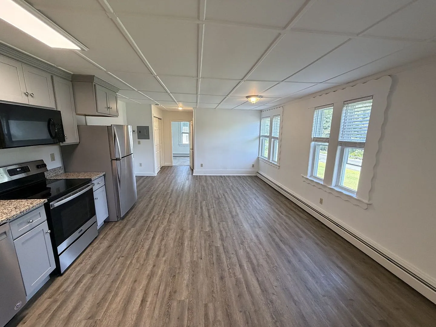 Updated 1-Bedroom Apartment With In-Unit Laundry Tucked Away Near Downtown Hanover! $500 Security... — Photo 1