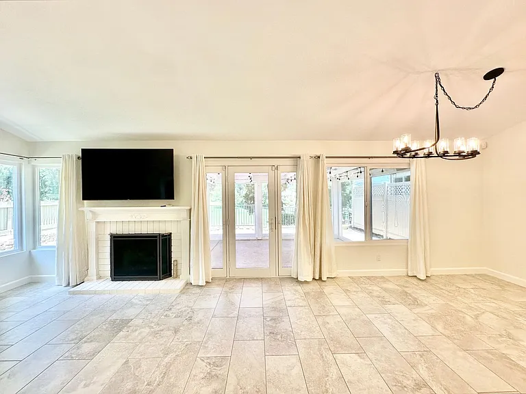 4129 Los Padres Dr — Photo 17