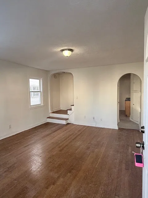 75-75 1/2 Hanford Street, Newark Nj 071 — Photo 2