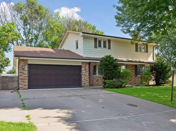 9116 34 1/2 Ave N, New Hope, MN 55427