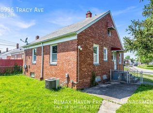 20996 Tracy Ave, Euclid, OH 44123