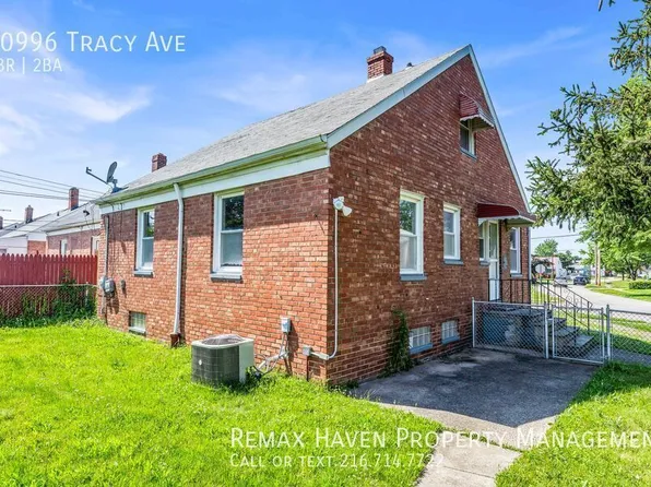 20996 Tracy Ave, Euclid, OH 44123