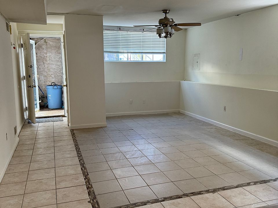 2nd image of 51 Meadow Ln APT 1