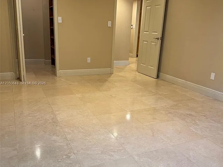 9301 SW 92nd Ave #212-B — Photo 14