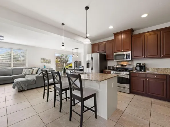 5501 Crystal Cove Dr, Rancho Cordova, CA 95742