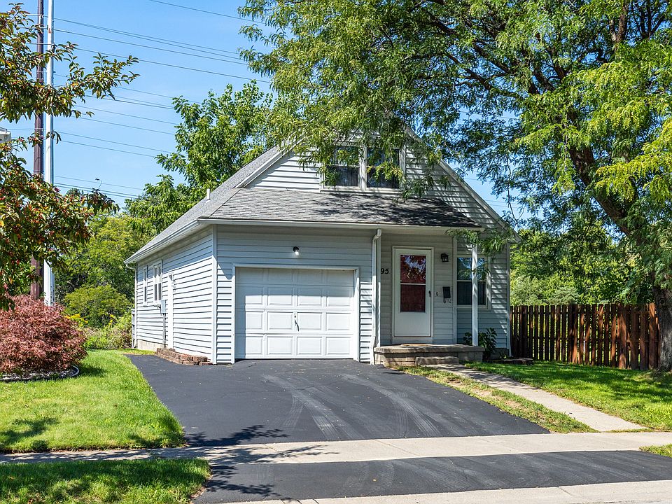Three bedroom home with garage parking on quiet street
