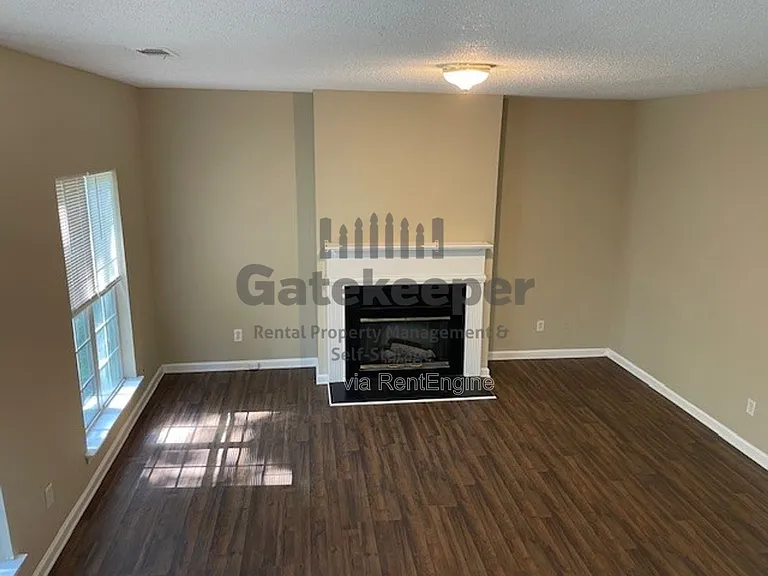 10564 Village Lndg — Photo 6