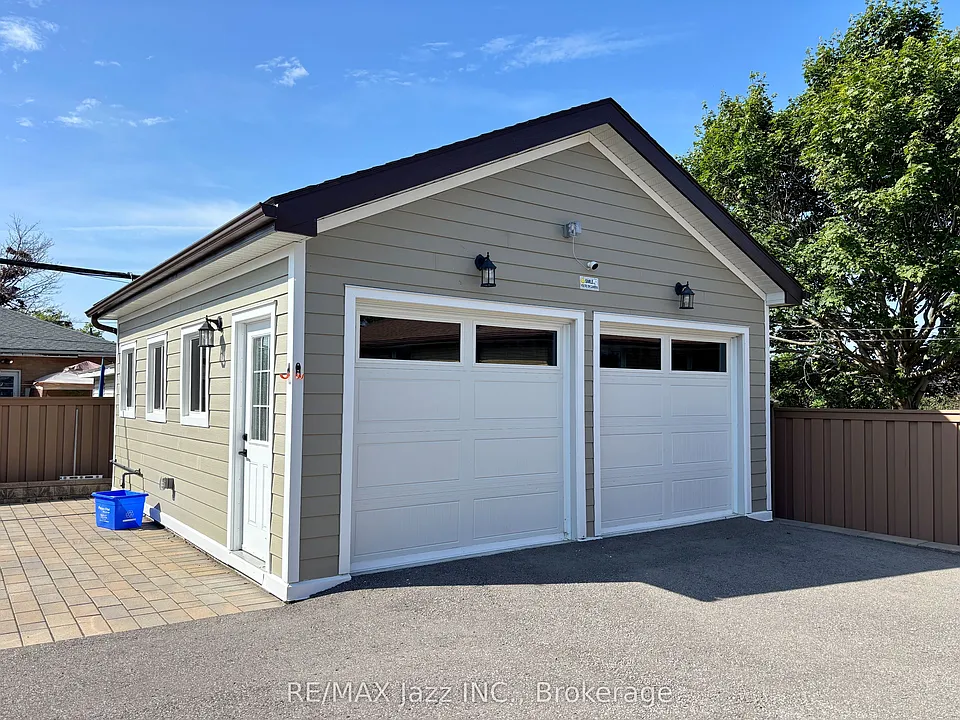 751 Phillip Murray Ave #3