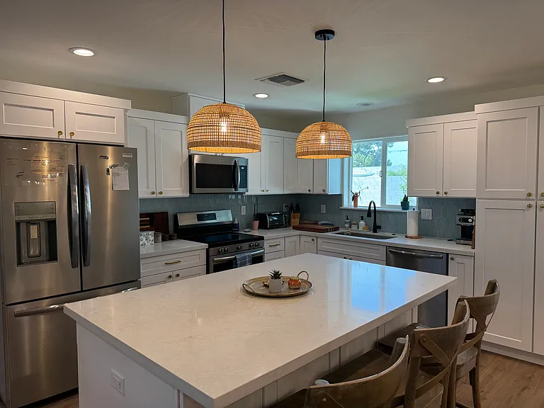 1008 W 10th Pl — Photo 10
