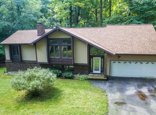 4725 Thurlby Rd, Mason, MI 48854