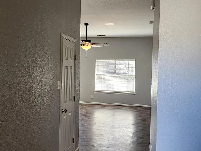 7018 Robbie Rd — Photo 10