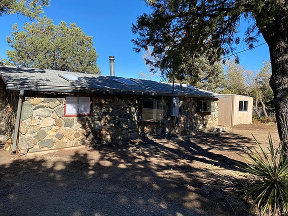 2nd image of 422 E Juniper Dr