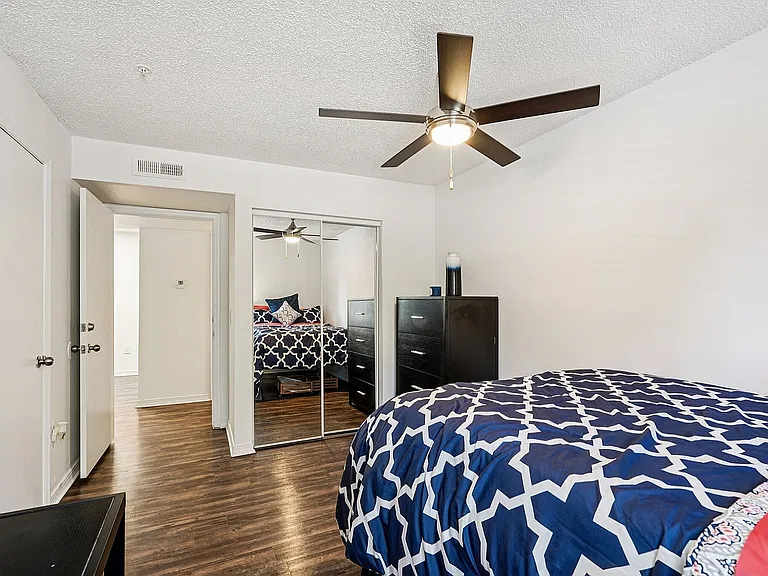 17-web-or-mls-SW 27th St-S1212-017
