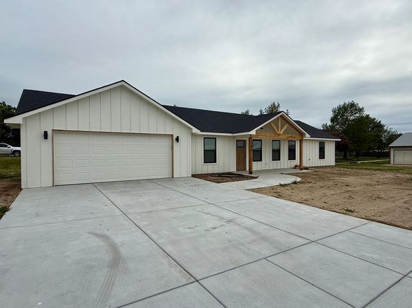 765 N Kansas Ct