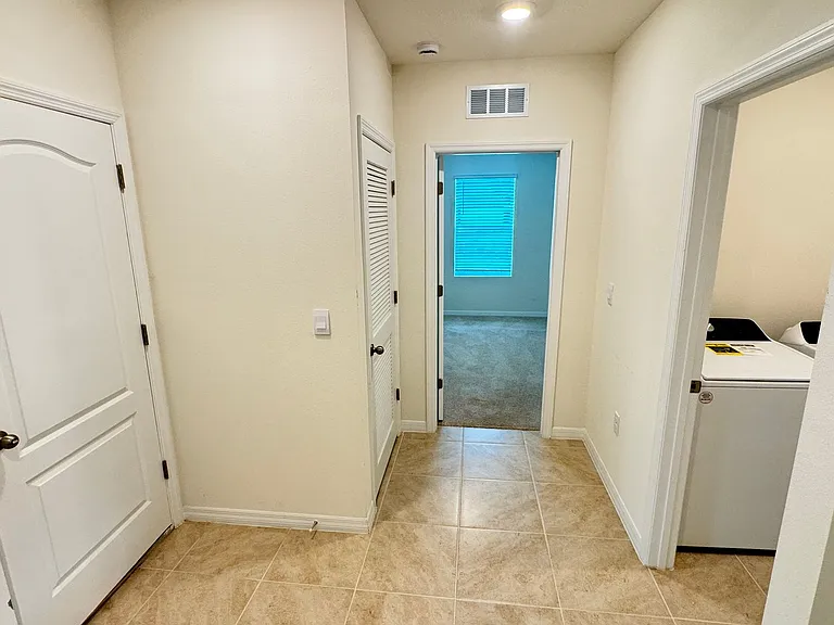 939 Stockport Dr — Photo 25