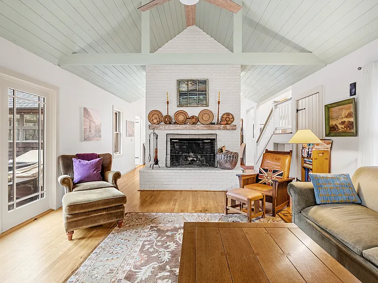 38 Swamp Rd — Photo 11